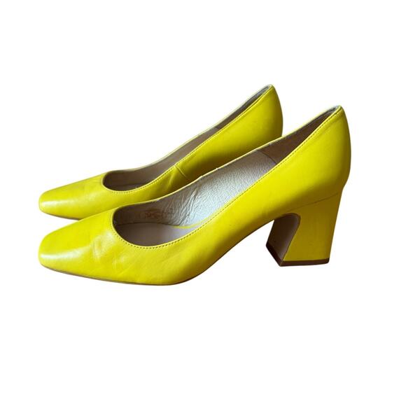 Intentionally Blank Monaco Pump in Canary Yellow Size 37 / US 7 - Picture 1 of 6